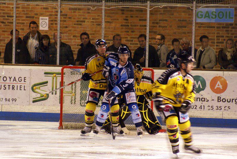 Angers  4 - 5 Rouen