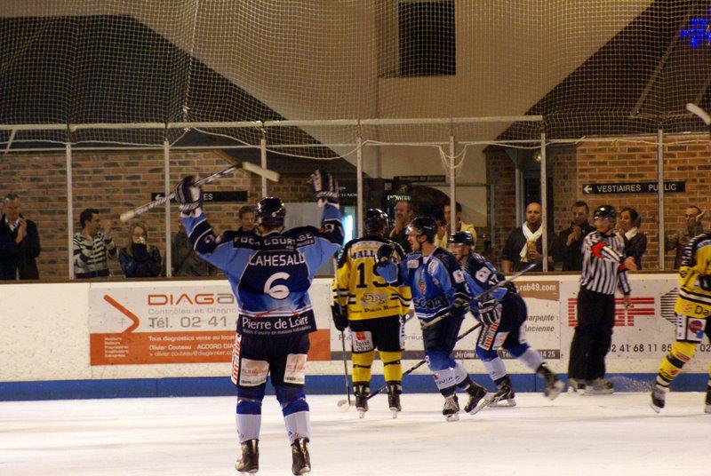 Angers  4 - 5 Rouen