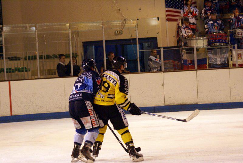 Angers  4 - 5 Rouen