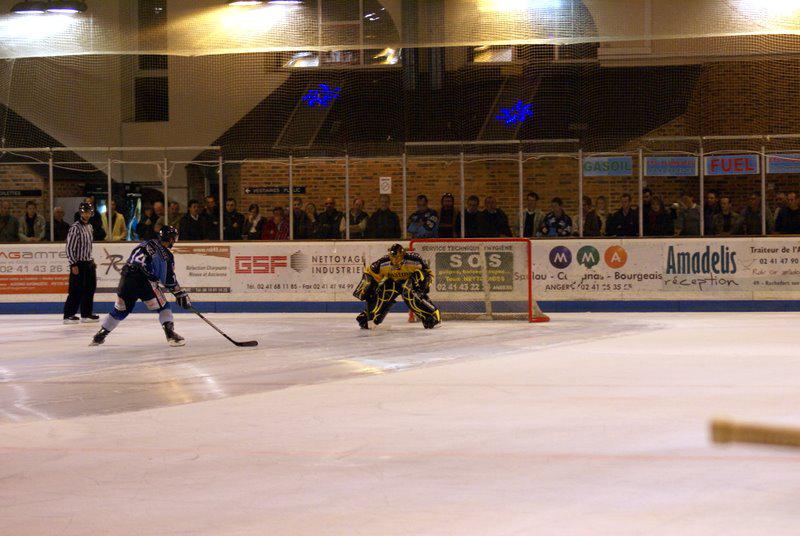 Angers  4 - 5 Rouen