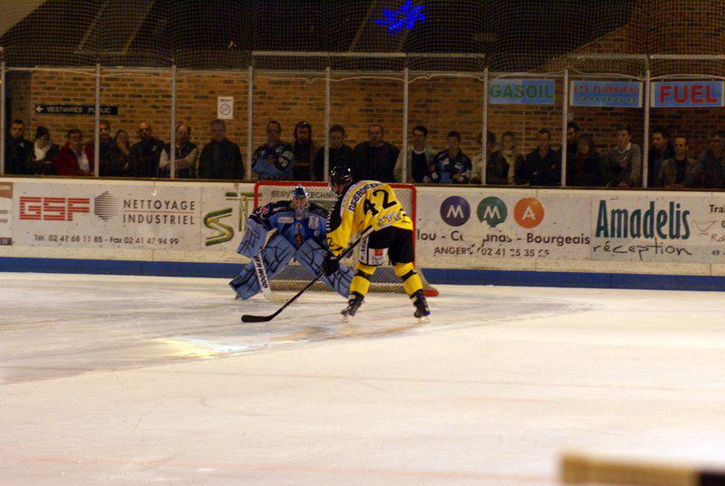 Angers  4 - 5 Rouen