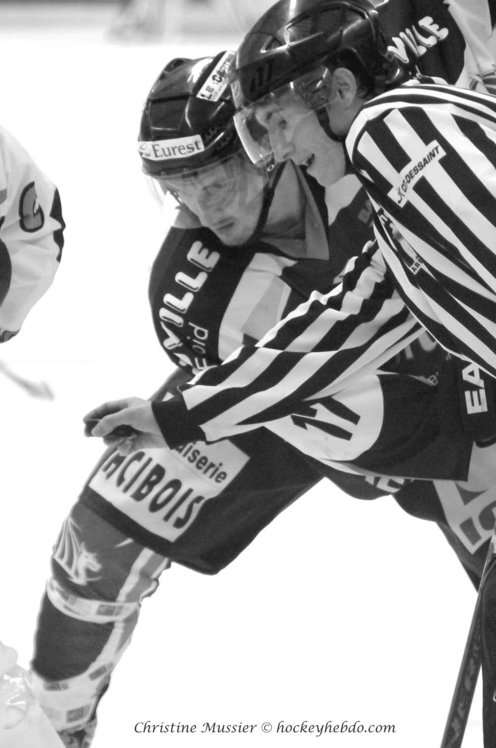 Caen  6 - 5 Neuilly/Marne
