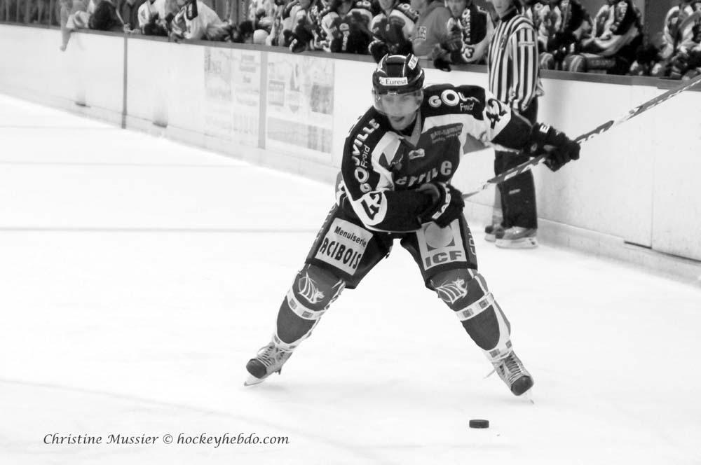 Caen  6 - 5 Neuilly/Marne