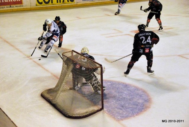 Photo hockey match Bordeaux - Reims* le 25/09/2010