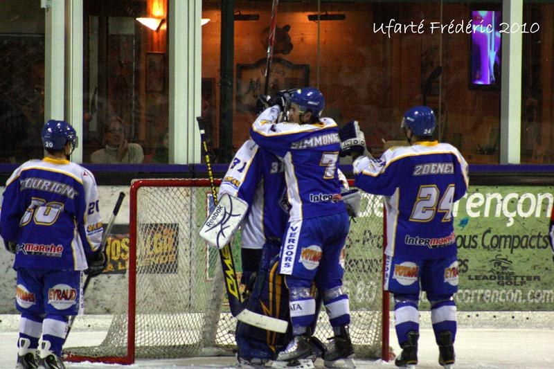 Villard-de-Lans 4 - 3 Chamonix 