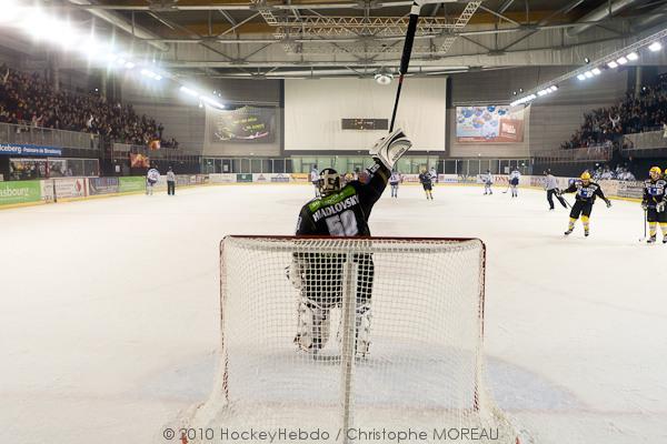 Strasbourg  2 - 1 Angers 