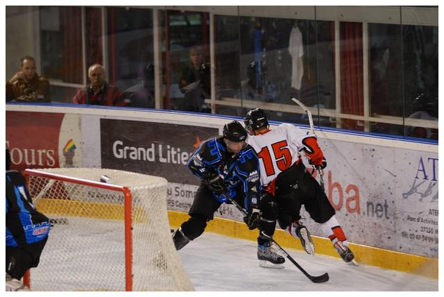 Tours  9 - 1 Poitiers