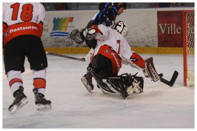 Tours  9 - 1 Poitiers