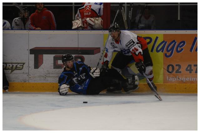 Tours  9 - 1 Poitiers