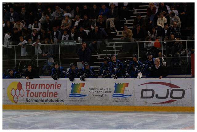Tours  9 - 1 Poitiers