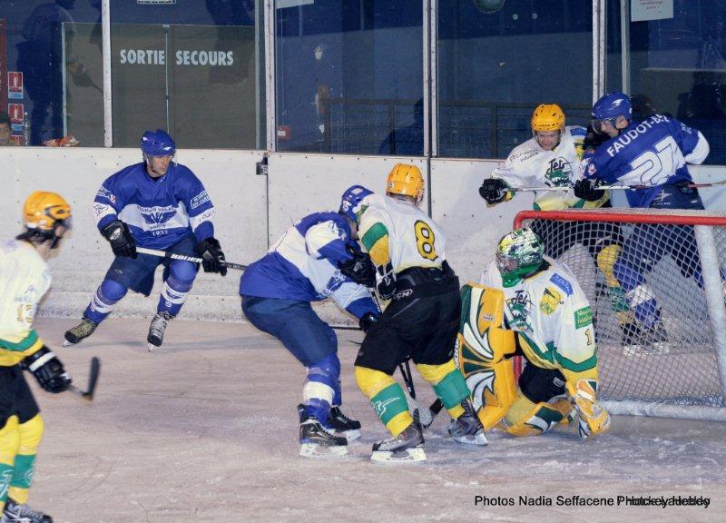 Paris (FV) 3 - 4 Viry-Châtillon
