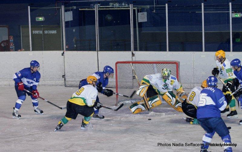 Paris (FV) 3 - 4 Viry-Châtillon