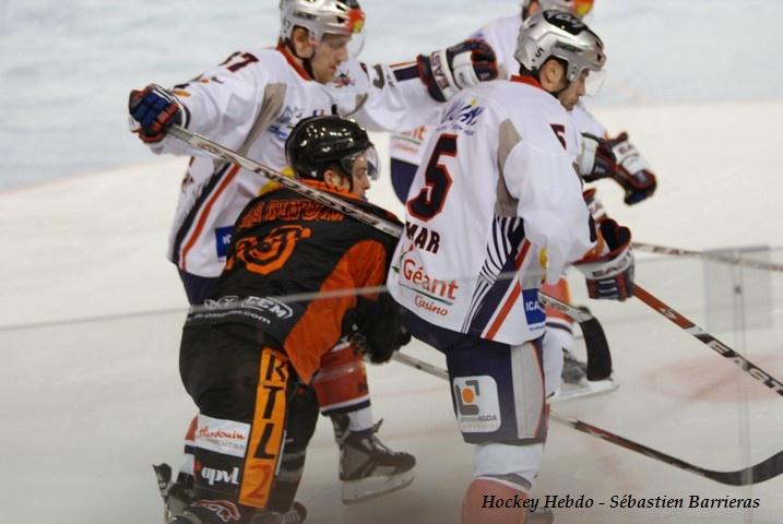Tours  4 - 5 Grenoble 