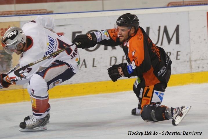 Tours  4 - 5 Grenoble 