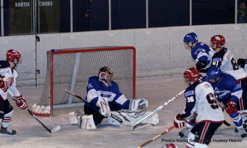 Paris (FV) 3 - 4 Evry 