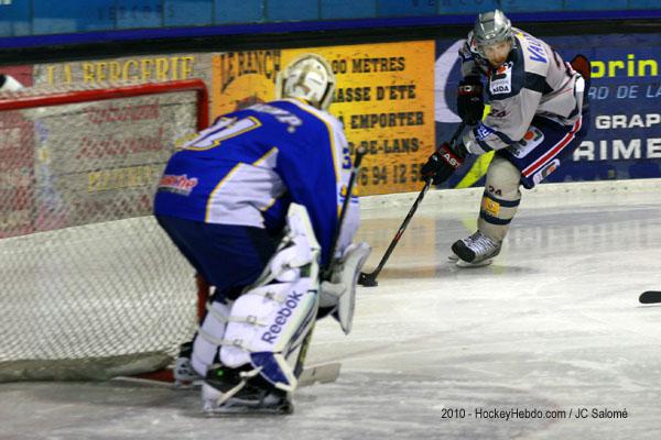 Villard-de-Lans 3 - 4 Grenoble 