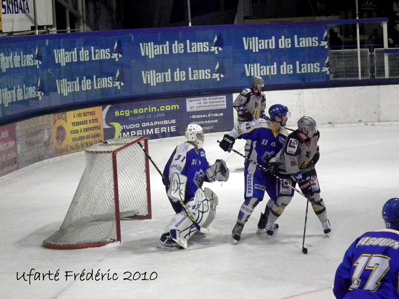 Villard-de-Lans 3 - 4 Grenoble 