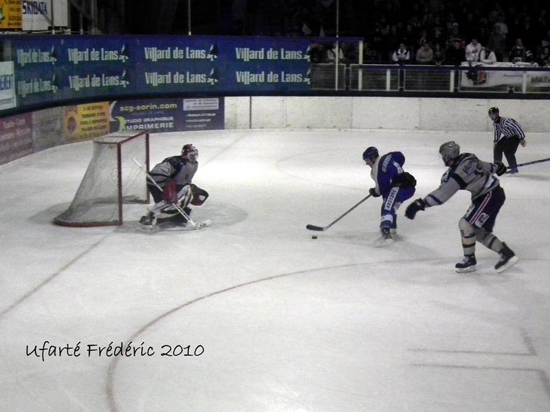 Villard-de-Lans 3 - 4 Grenoble 