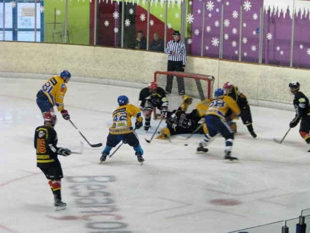 Photo hockey match Besançon - Dijon II le 09/10/2010