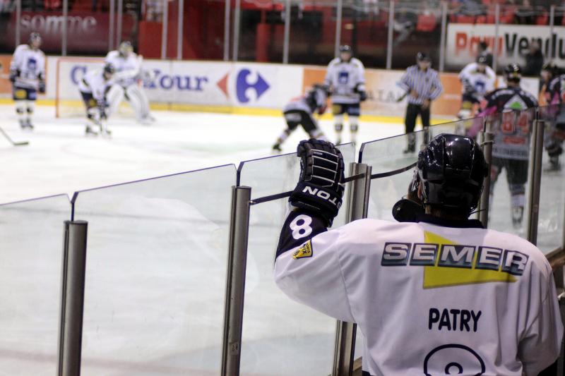 Amiens  2 - 3 Chamonix 