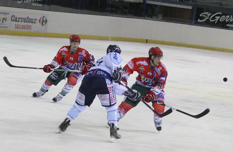 Mont-Blanc 1 - 2 Angers 