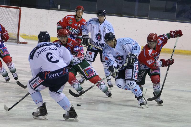 Mont-Blanc 1 - 2 Angers 