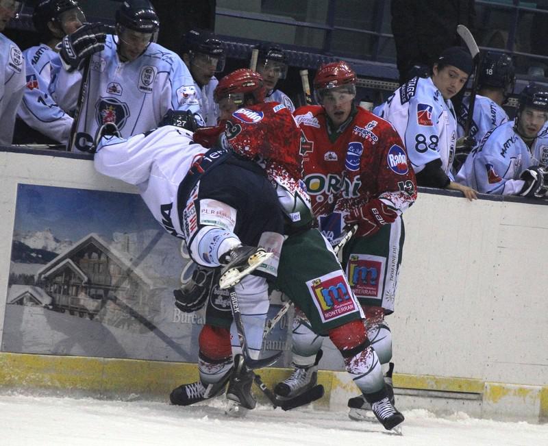 Mont-Blanc 1 - 2 Angers 