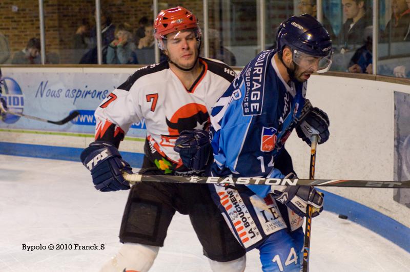Angers  4 - 1 Neuilly/Marne