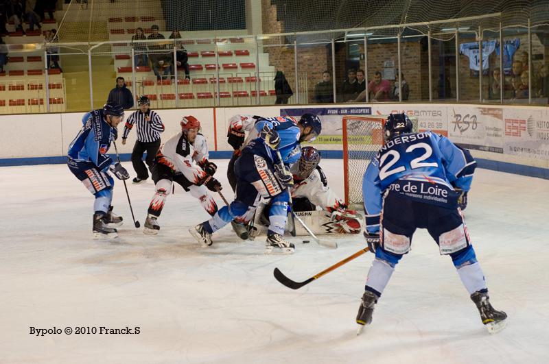 Angers  4 - 1 Neuilly/Marne