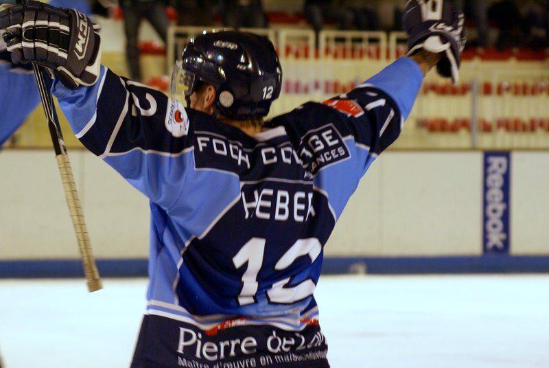 Angers  4 - 1 Neuilly/Marne