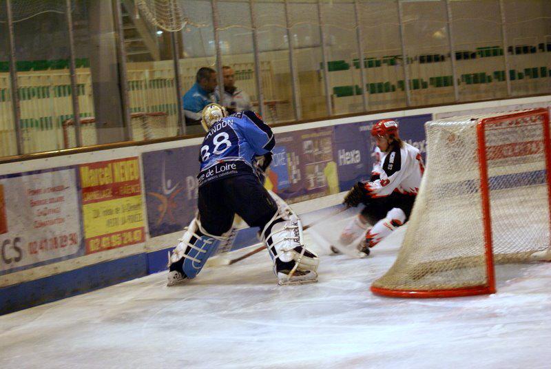 Angers  4 - 1 Neuilly/Marne
