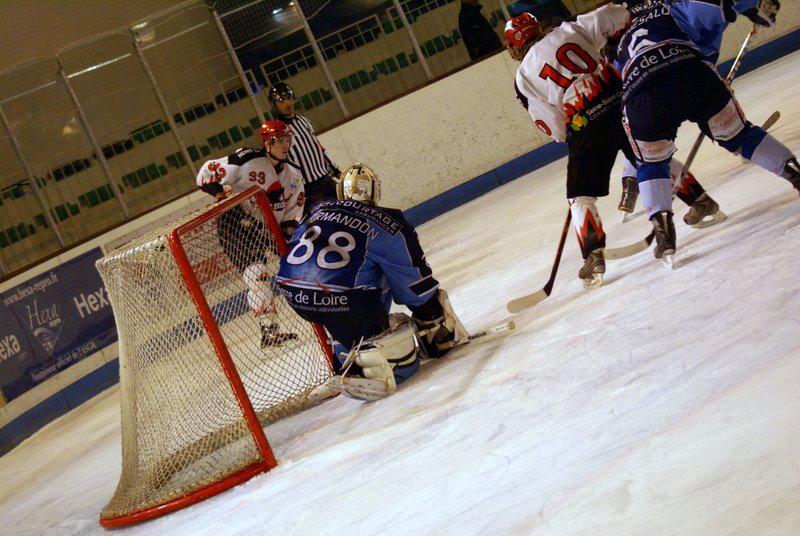 Angers  4 - 1 Neuilly/Marne