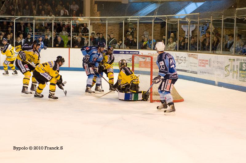 Angers  5 - 1 Rouen