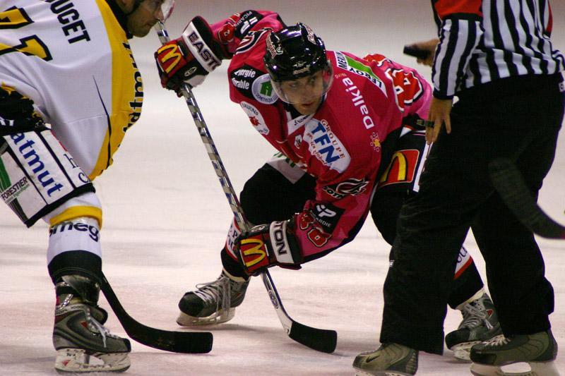 Amiens  3 - 5 Rouen