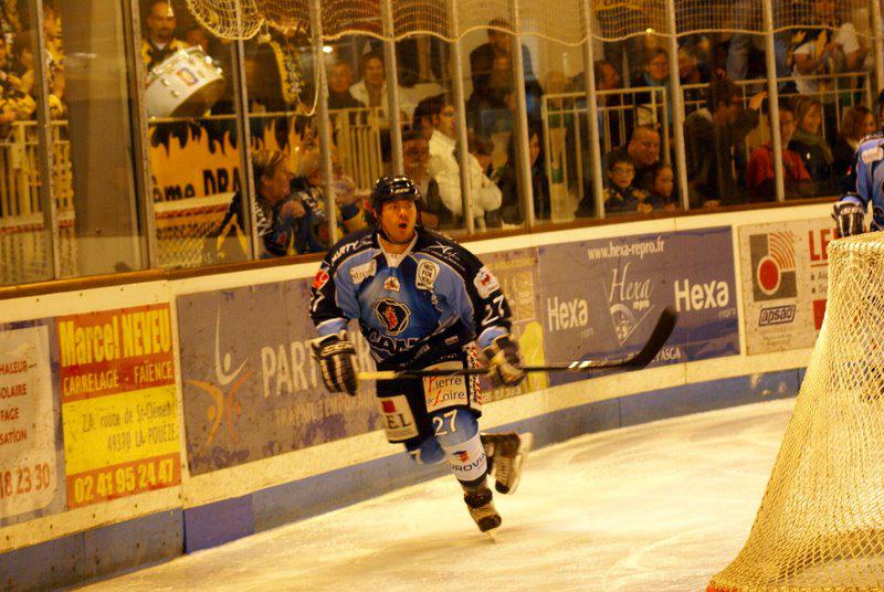 Angers  5 - 1 Rouen