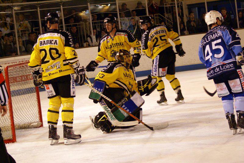 Angers  5 - 1 Rouen