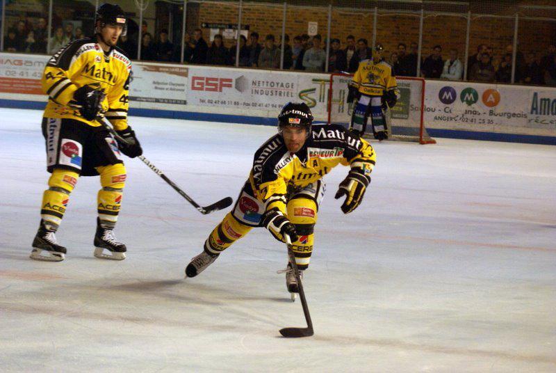 Angers  5 - 1 Rouen