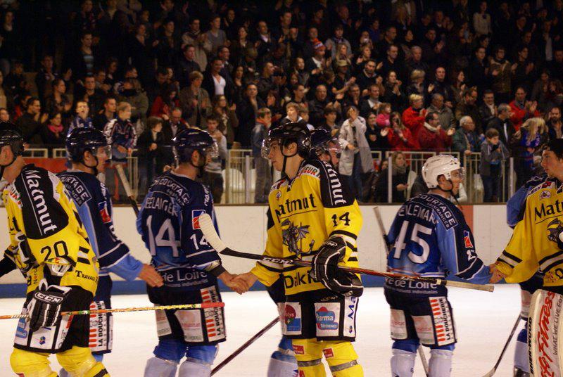 Angers  5 - 1 Rouen