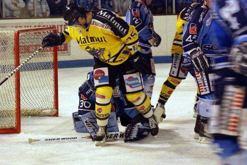 Angers  5 - 1 Rouen