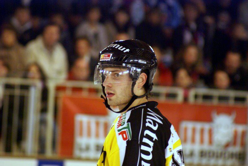 Angers  5 - 1 Rouen