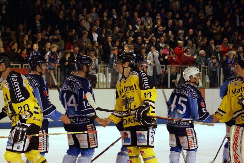 Angers  5 - 1 Rouen