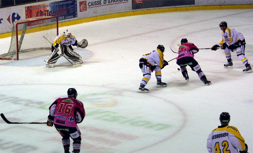 Amiens  3 - 5 Rouen