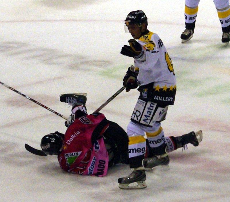 Amiens  3 - 5 Rouen