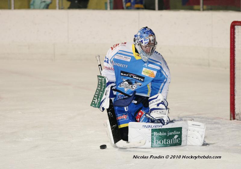 Gap  4 - 3 Mont-Blanc