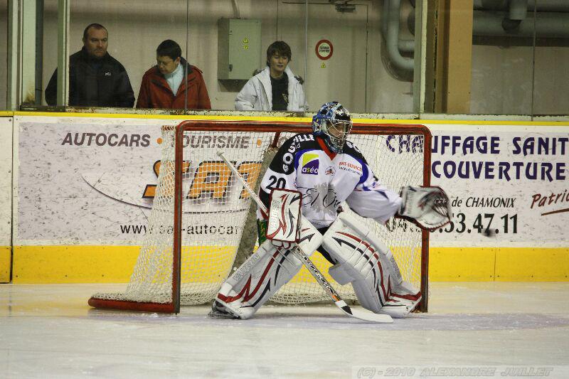 Chamonix  4 - 1 Caen 