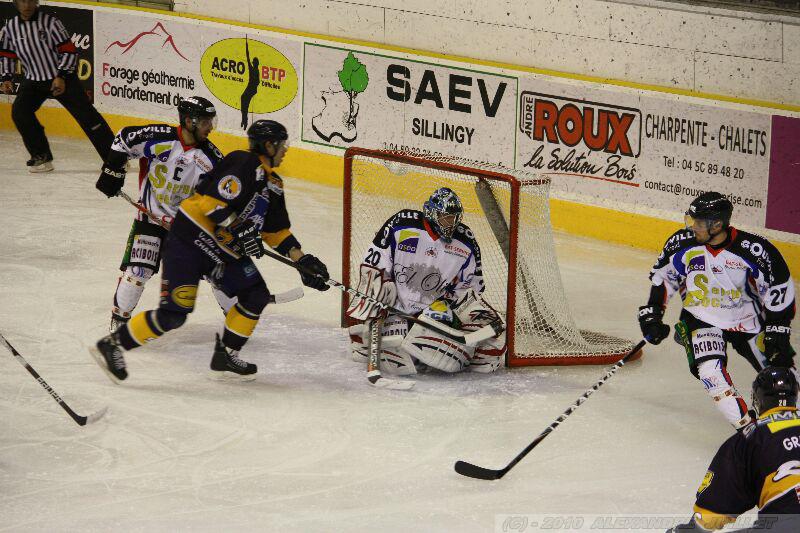 Chamonix  4 - 1 Caen 