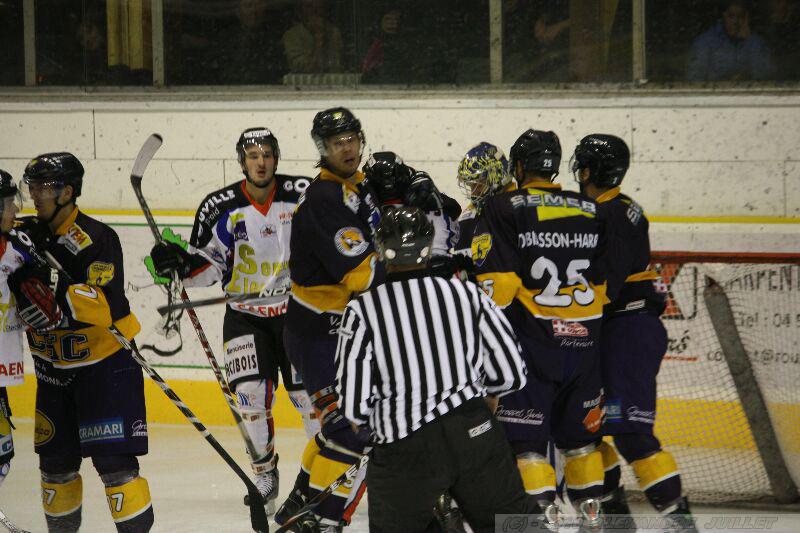 Chamonix  4 - 1 Caen 
