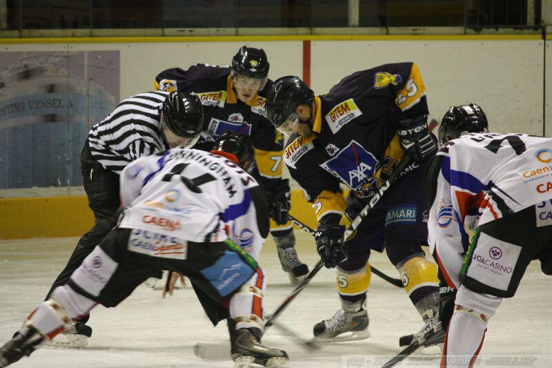 Chamonix  4 - 1 Caen 