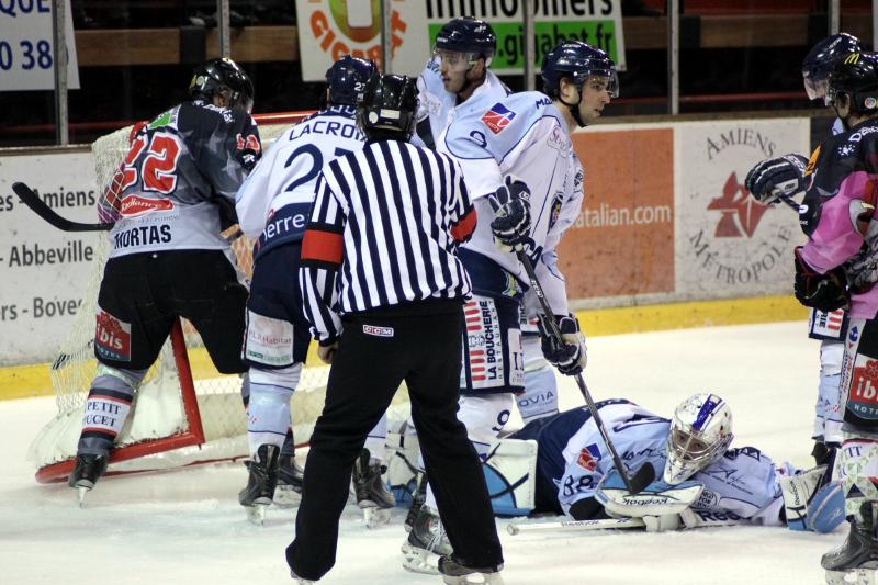 Amiens  1 - 5 Angers 