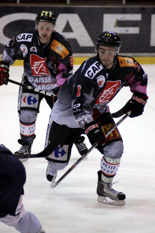 Amiens  1 - 5 Angers 